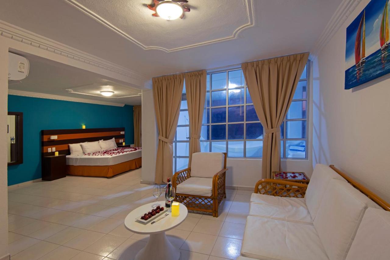 Hotel Fiesta Mexicana Manzanillo Eksteriør bilde